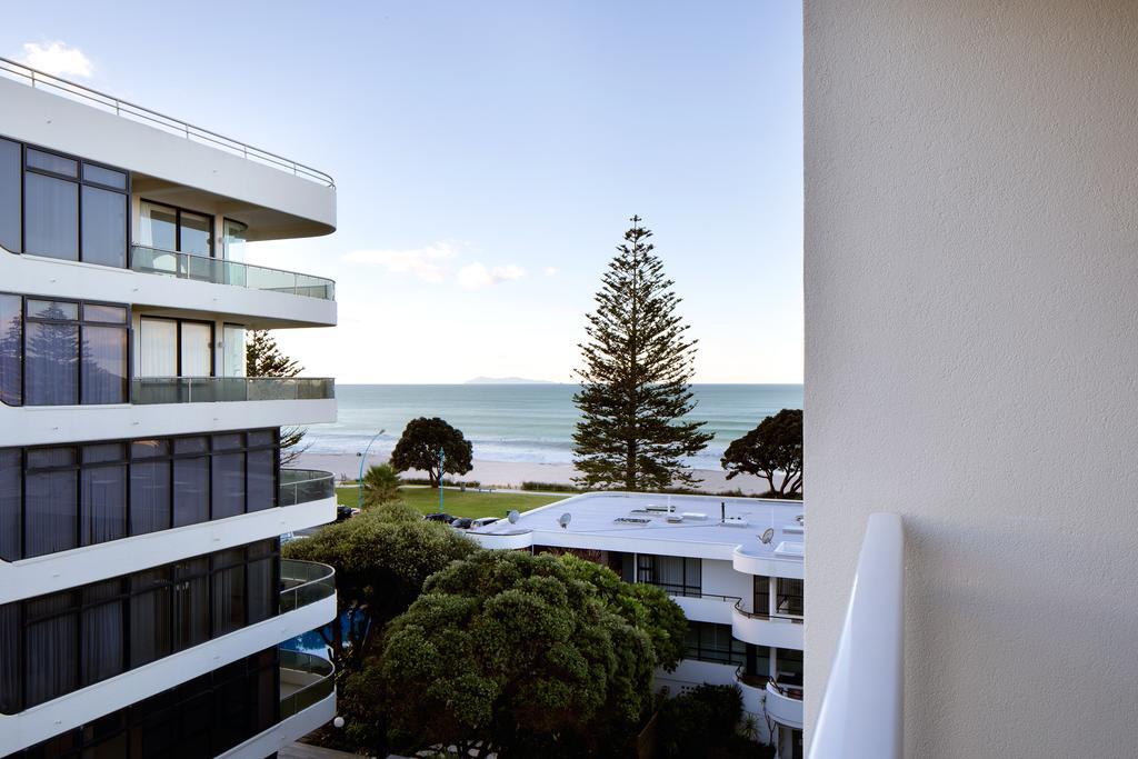 Ocean View Beach Escape - Top Floor Apartments, Mt Maunganui Base Mount Maunganui Exterior photo